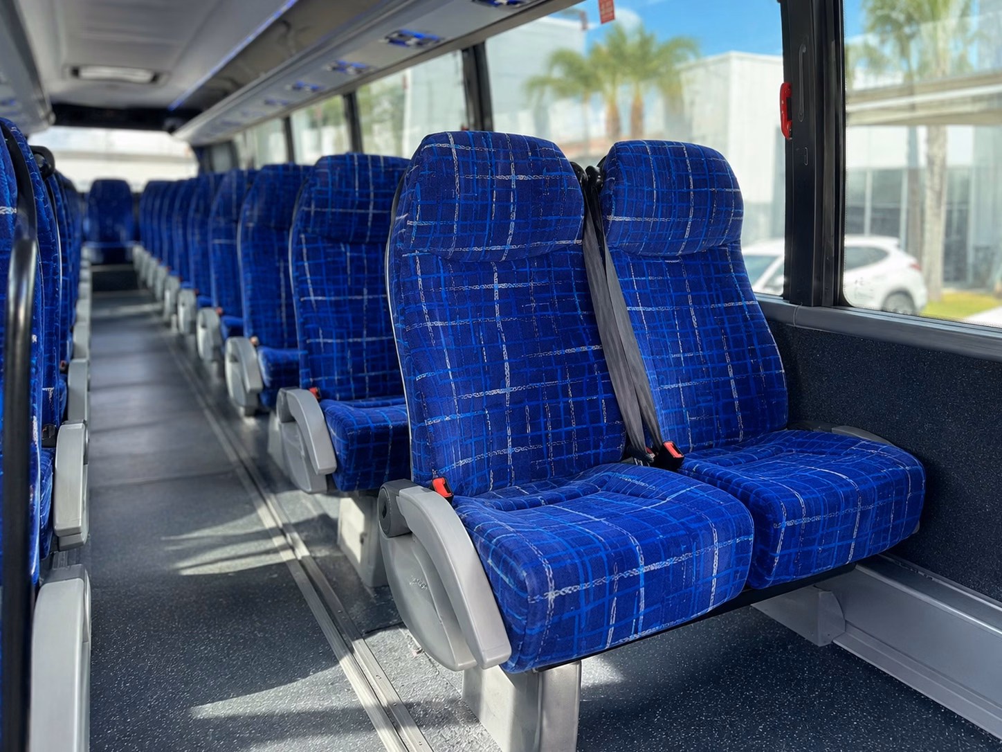 hotel pickup shuttles for out of town wedding guests in queens