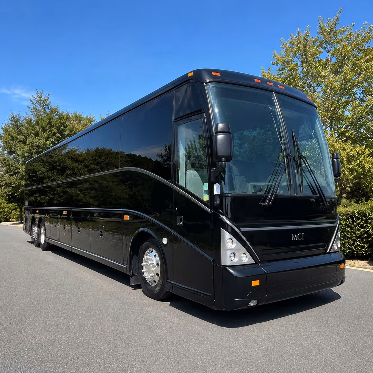 queens corporate event and employee shuttle bus transportation